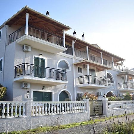 Villa Nefeli Агиос Георгиос Екстериор снимка